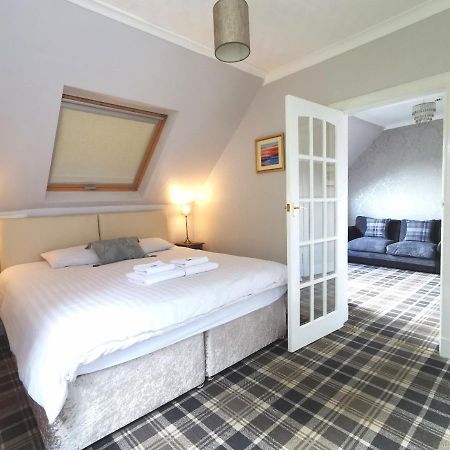 The Knowe Guest House Каландър Екстериор снимка